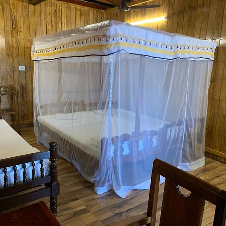 Malayalam Lake Resort Alappuzha Екстериор снимка