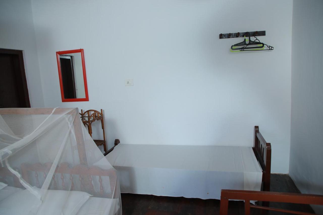 Malayalam Lake Resort Alappuzha Екстериор снимка